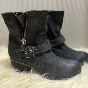 Carlos by Carlos Santana ankle booties